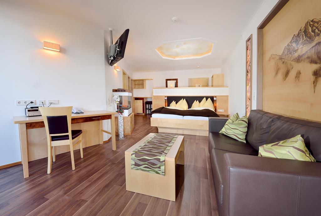 Hotel Gartnerkofel 조넨알페 나스펠트 외부 사진